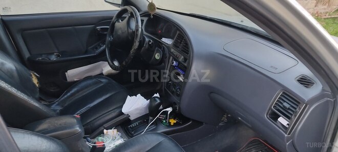 Hyundai Elantra 2001, 280,000 km - 2.0 l - Sumqayıt