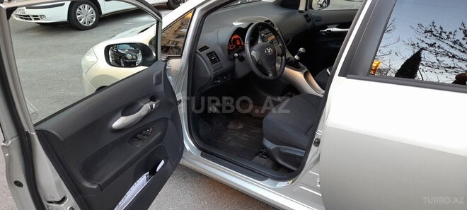 Toyota Auris 2007, 187,000 km - 1.4 l - Bakı