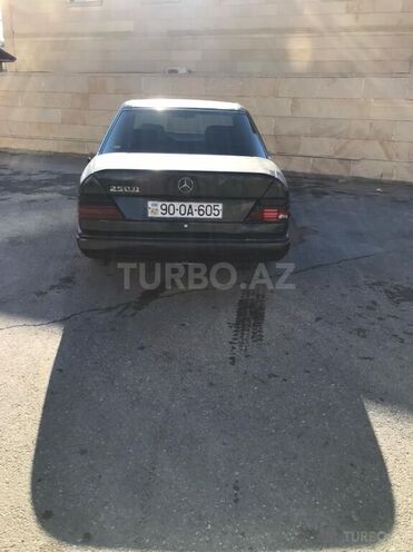 Mercedes E 250 1990, 350,000 km - 2.5 l - Sumqayıt