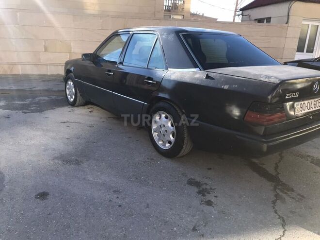 Mercedes E 250 1990, 350,000 km - 2.5 l - Sumqayıt