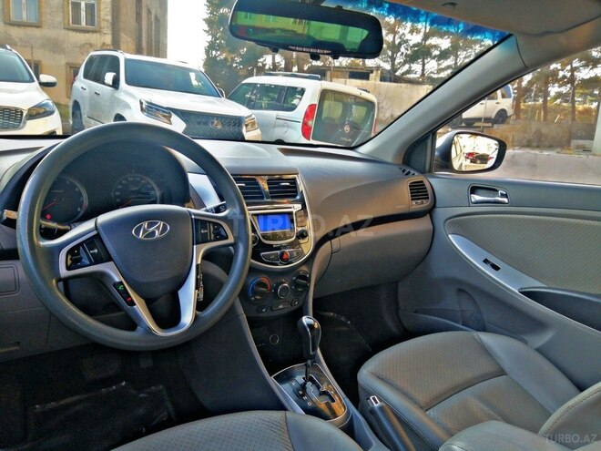 Hyundai Accent 2011, 270,000 km - 1.4 l - Bakı