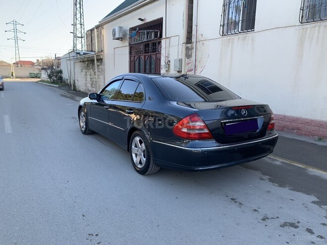 Mercedes E 240 2002, 255,000 km - 2.6 л - Bakı