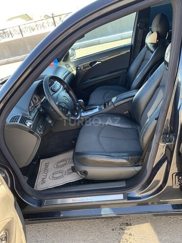 Mercedes E 240 2002, 255,000 km - 2.6 л - Bakı