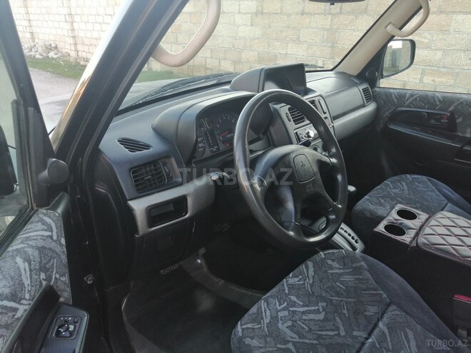 Mitsubishi Pajero io 2004, 177,500 km - 1.8 l - Siyəzən