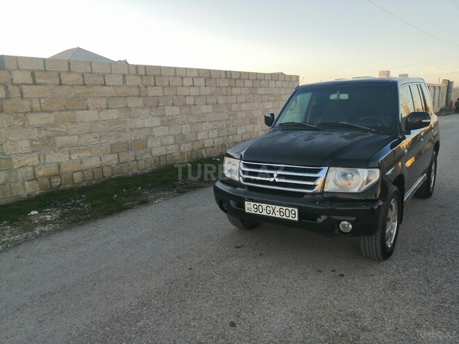 Mitsubishi Pajero io 2004, 177,500 km - 1.8 l - Siyəzən