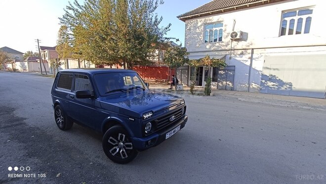 LADA (VAZ) Niva 2013, 70,500 km - 1.7 l - Salyan