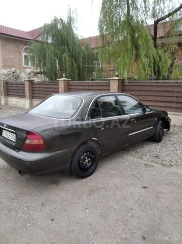 Hyundai Sonata 1997, 265,000 km - 2.0 l - Qusar