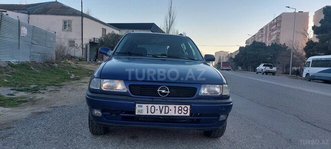 Opel Astra 1995, 252,000 km - 1.6 l - Bakı