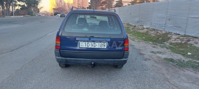 Opel Astra 1995, 252,000 km - 1.6 l - Bakı