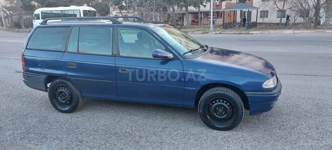 Opel Astra 1995, 252,000 km - 1.6 l - Bakı