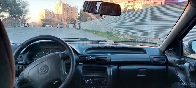 Opel Astra 1995, 252,000 km - 1.6 l - Bakı