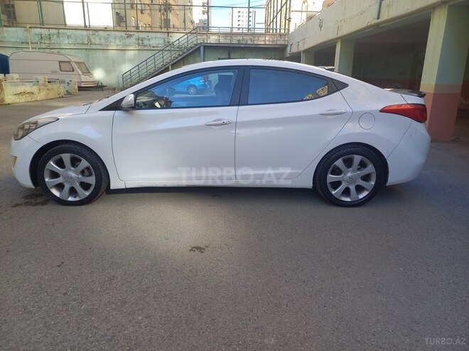 Hyundai Elantra 2011, 208,000 km - 1.8 l - Bakı