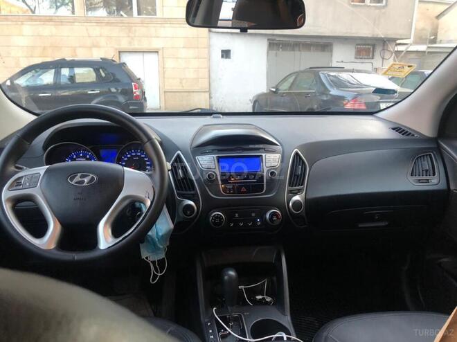 Hyundai ix35 2010, 194,000 km - 2.0 l - Bakı