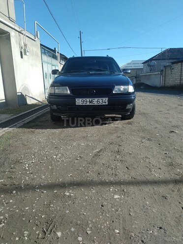 Opel Astra 1997, 420,000 km - 1.6 л - Quba