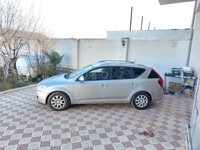 Kia Ceed 2008, 268,000 km - 1.4 l - Gəncə