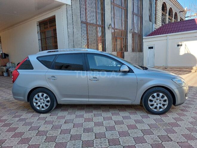 Kia Ceed 2008, 268,000 km - 1.4 l - Gəncə