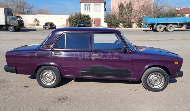 LADA (VAZ) 2107 2001, 22,907 km - 1.5 л - Salyan