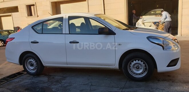 Nissan Sunny 2018, 133,000 km - 1.5 l - Bakı