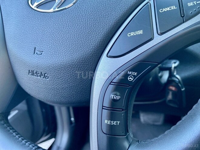 Hyundai Elantra 2015, 113,300 km - 1.8 л - Bakı