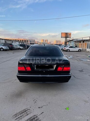 Mercedes E 270 2001, 460,384 km - 2.7 l - Bakı