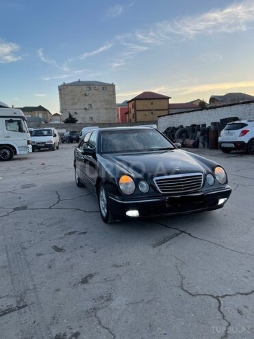 Mercedes E 270 2001, 460,384 km - 2.7 l - Bakı