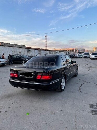 Mercedes E 270 2001, 460,384 km - 2.7 l - Bakı