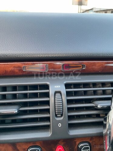 Mercedes E 270 2001, 460,384 km - 2.7 l - Bakı