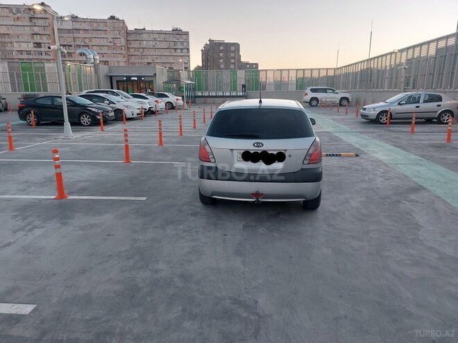 Kia Rio 2006, 150,000 km - 1.5 л - Bakı