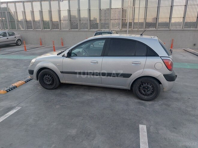 Kia Rio 2006, 150,000 km - 1.5 л - Bakı