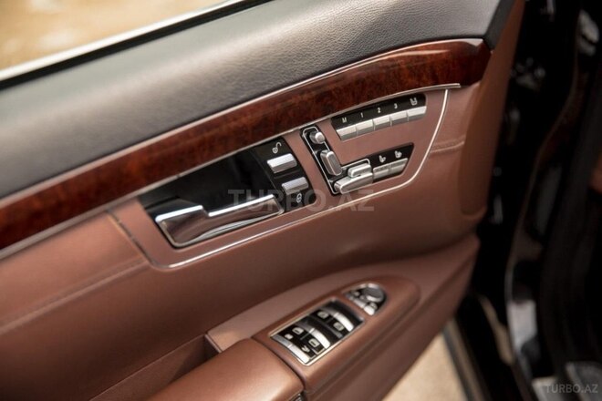 Mercedes S 500 2011, 133,000 km - 4.7 л - Bakı