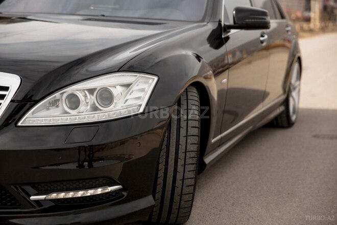 Mercedes S 500 2011, 133,000 km - 4.7 л - Bakı