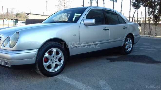 Mercedes E 240 1999, 373,000 km - 2.4 l - Bakı