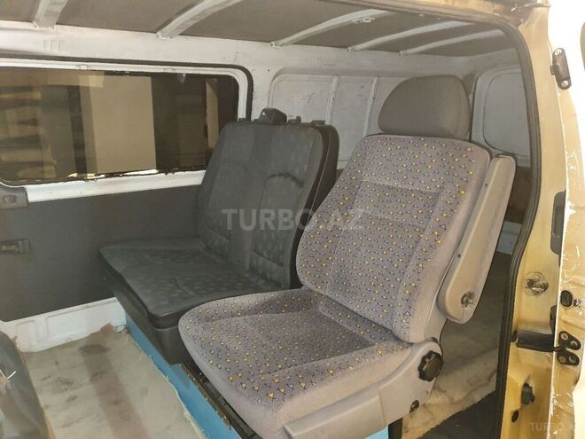 Nissan Urvan 2006, 250,000 km - 3.0 л - Bakı