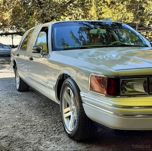 Lincoln Town Car 1994, 200,000 km - 4.6 l - Mingəçevir