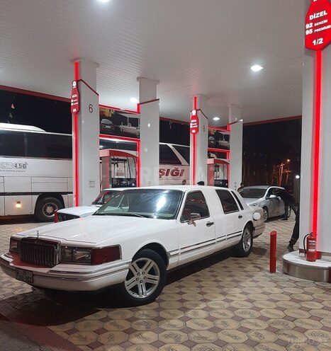 Lincoln Town Car 1994, 200,000 km - 4.6 l - Mingəçevir