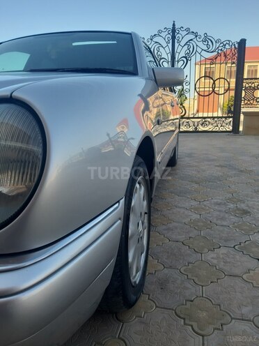 Mercedes E 230 1995, 342,000 km - 2.3 l - Bakı