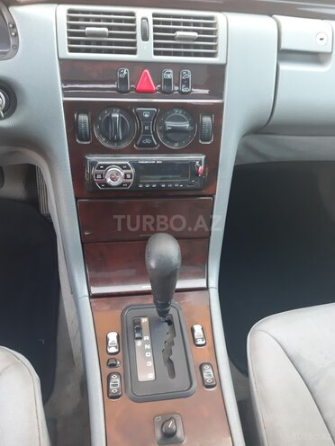 Mercedes E 230 1995, 342,000 km - 2.3 l - Bakı