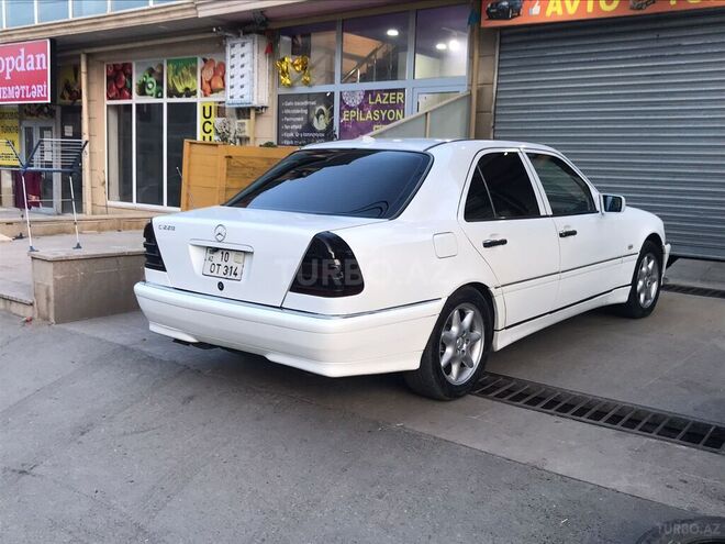Mercedes C 220 1993, 280,000 km - 2.2 l - Bakı