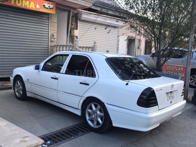 Mercedes C 220 1993, 280,000 km - 2.2 l - Bakı