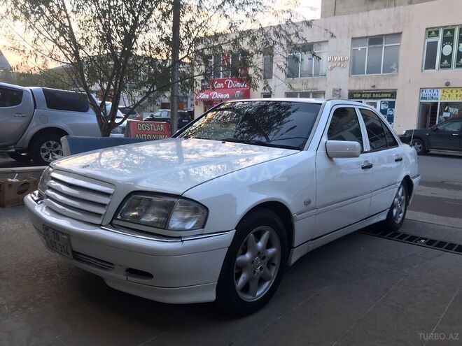 Mercedes C 220 1993, 280,000 km - 2.2 l - Bakı