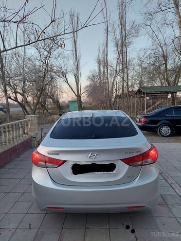 Hyundai Elantra 2011, 164,200 km - 1.8 л - Salyan