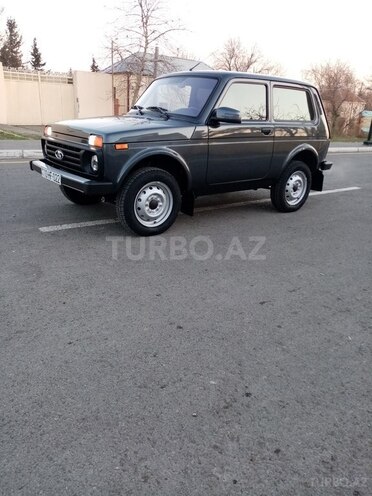 LADA (VAZ) Niva 2021, 7,250 km - 1.7 l - Yevlax