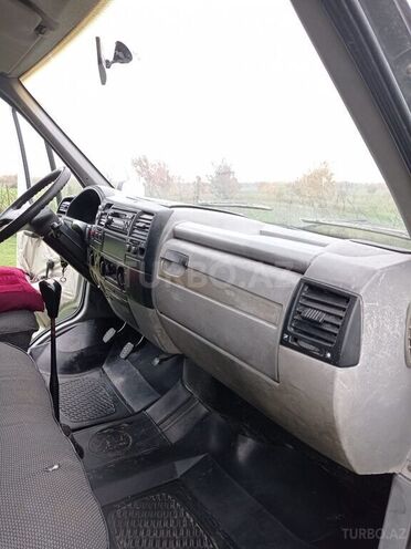 GAZ 330200 2005, 170,000 km - 2.4 l - Quba