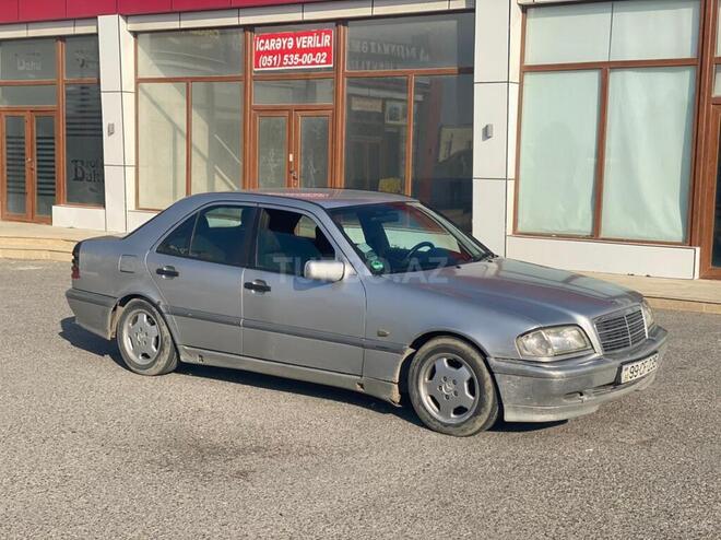 Mercedes C 220 2000, 365,000 km - 2.2 l - Bakı