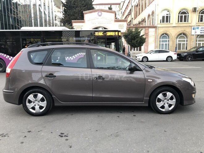 Hyundai i30 2011, 120,000 km - 1.4 l - Bakı