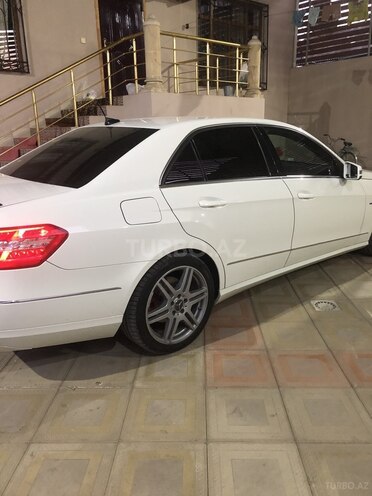 Mercedes E 220 2010, 234,000 km - 2.2 l - Yevlax