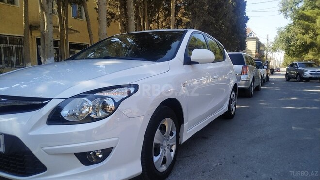 Hyundai i30 2010, 211,000 km - 1.4 l - Bakı