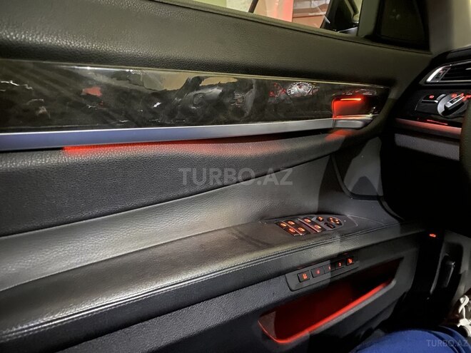 BMW 740 2011, 142,000 km - 3.0 л - Bakı