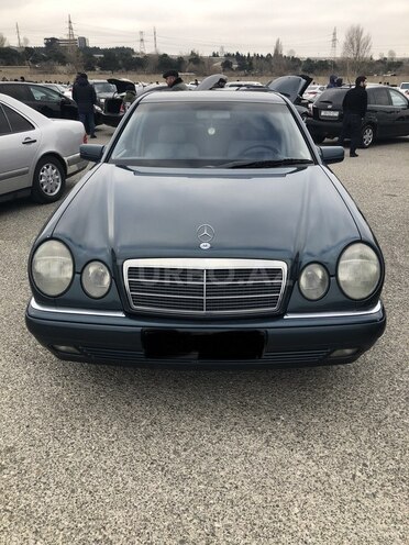 Mercedes E 220 1999, 448,448 km - 2.2 l - Bakı