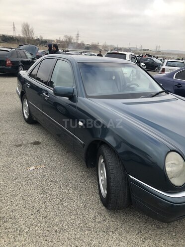 Mercedes E 220 1999, 448,448 km - 2.2 l - Bakı